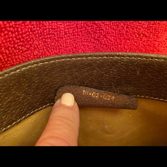/Gucci Original,Vintage crossover excellent shape - Picture 7 of 8